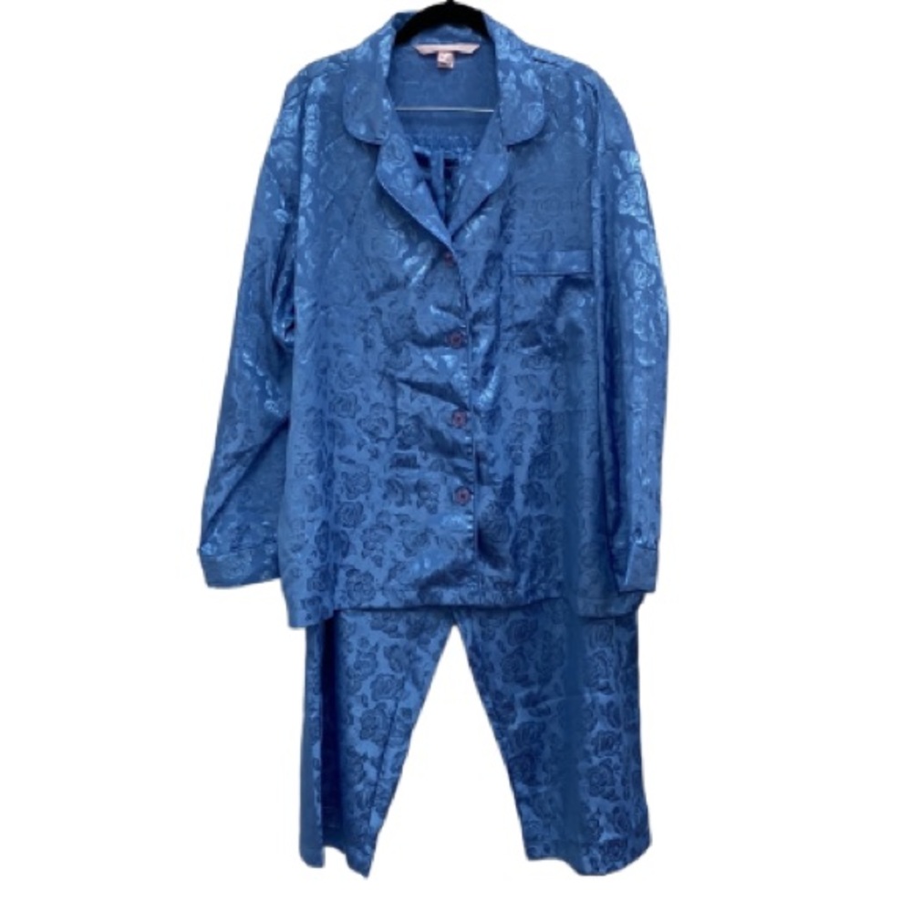 Victoria’s Secret Light Blue Rose Print Pajama Set